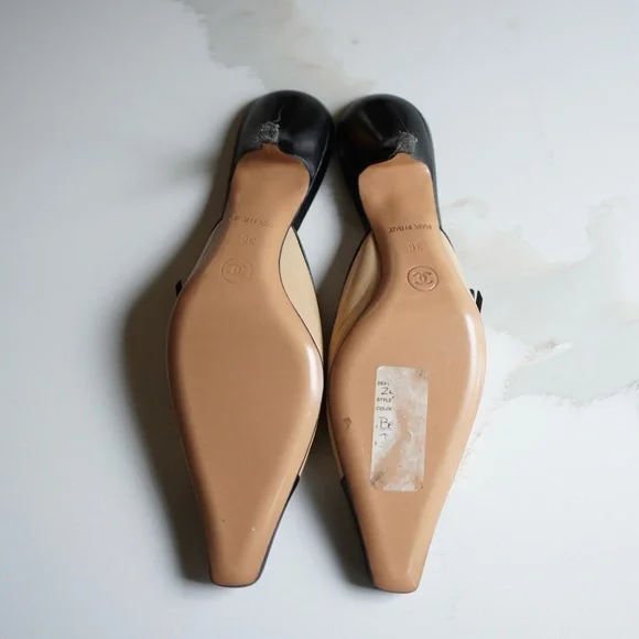 Rare Vintage CHANEL Heels - Picture 5 of 5